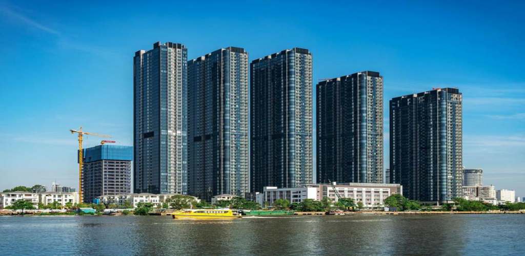 Có nên mua Vinhomes Golden River không?