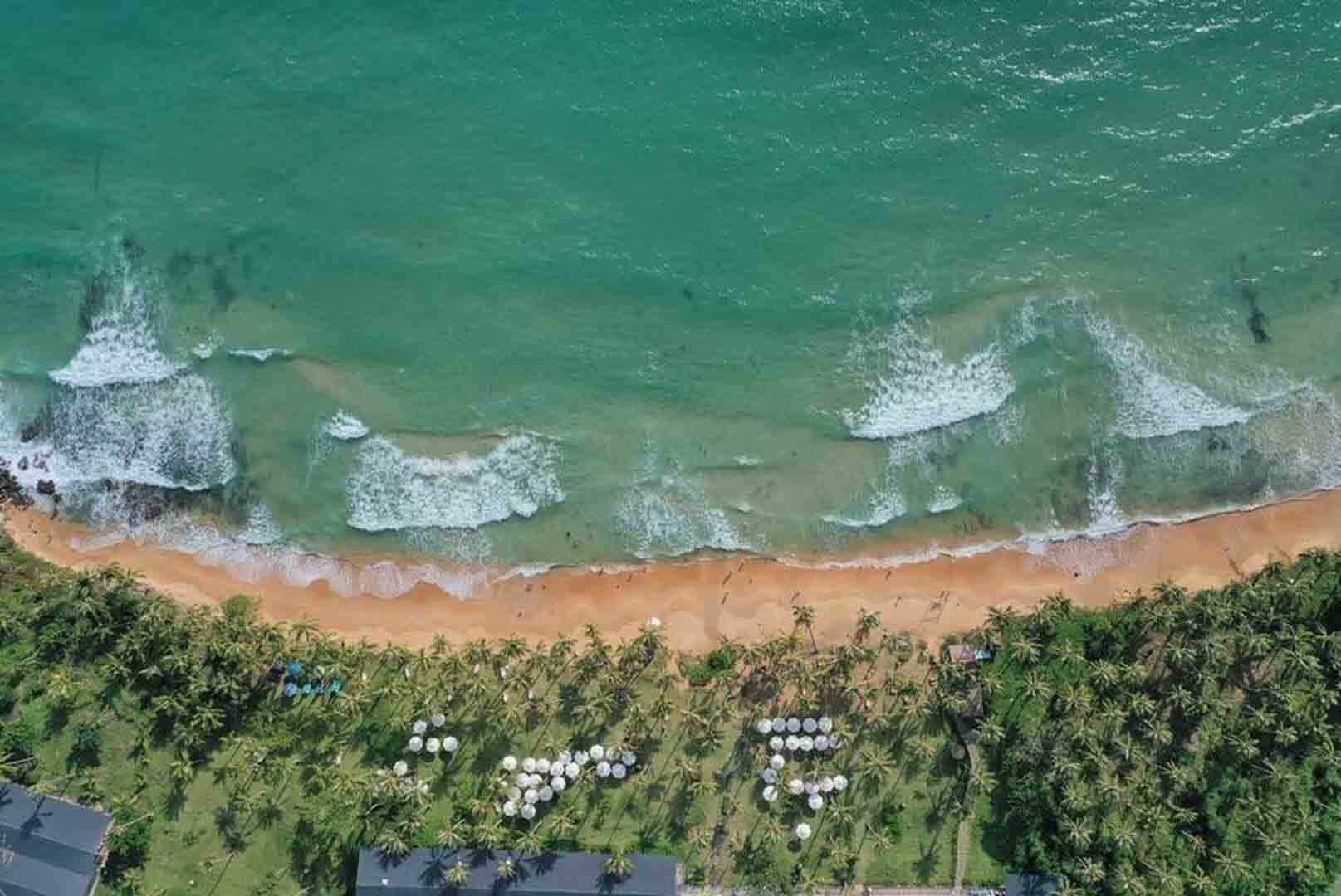 Bãi Trào Hòn Thơm vị trí ở đâu? Gồm những gì hấp dẫn? 