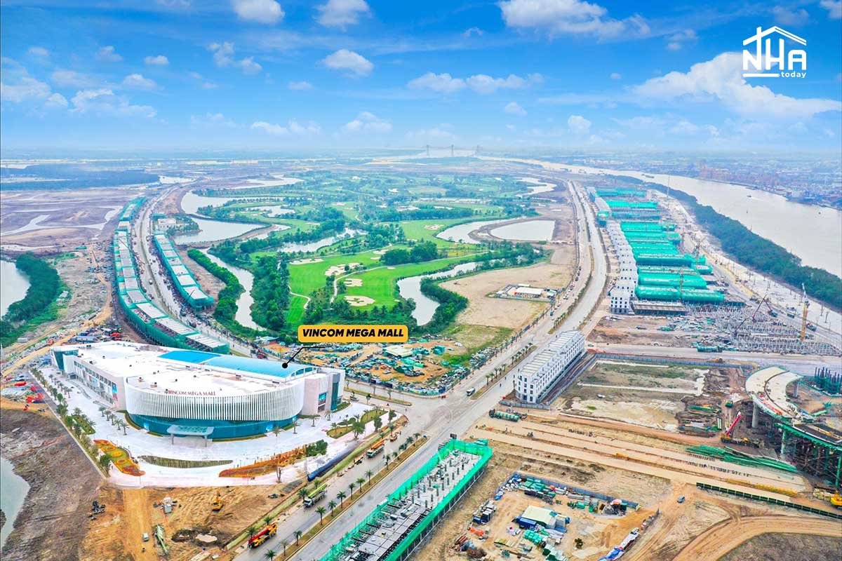 Vincom tại Vinhomes Royal Island